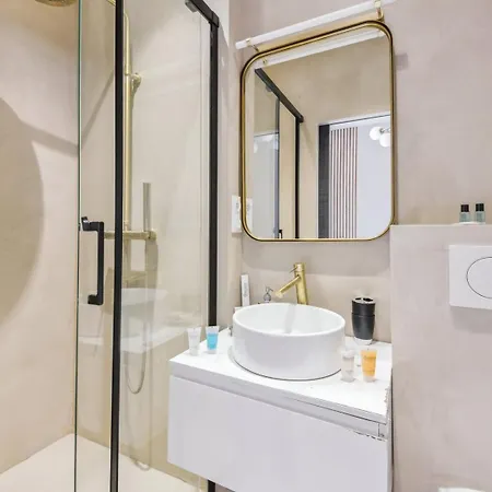 197 Suite Tom - Superb Apartment In Paris Exterior photo